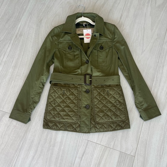 Burberry Safari jacket with belt. Military green. Size 4. Never worn - Picture 2 of 9